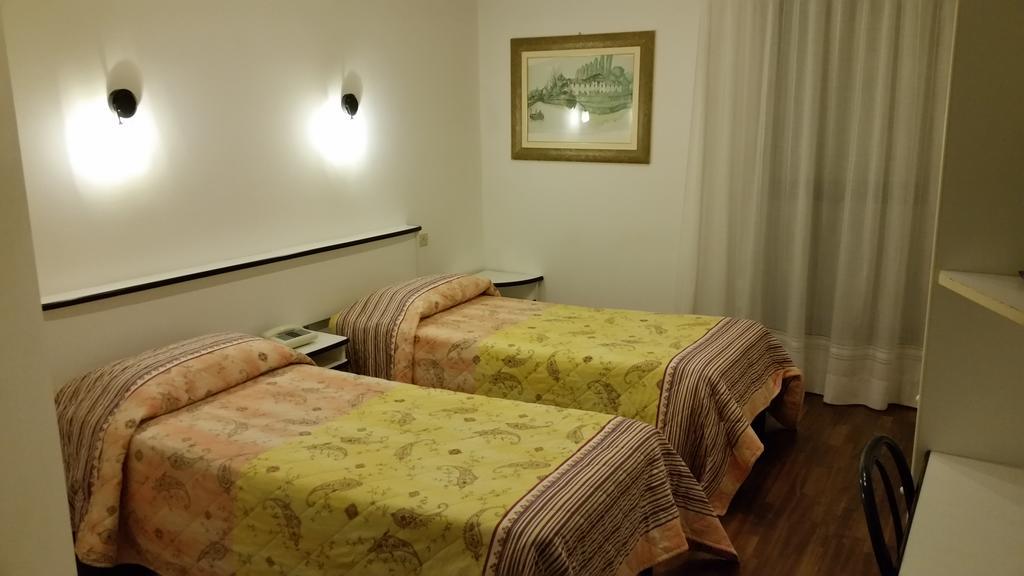 Le Colombelle Hotel Sant'Angelo  Luaran gambar