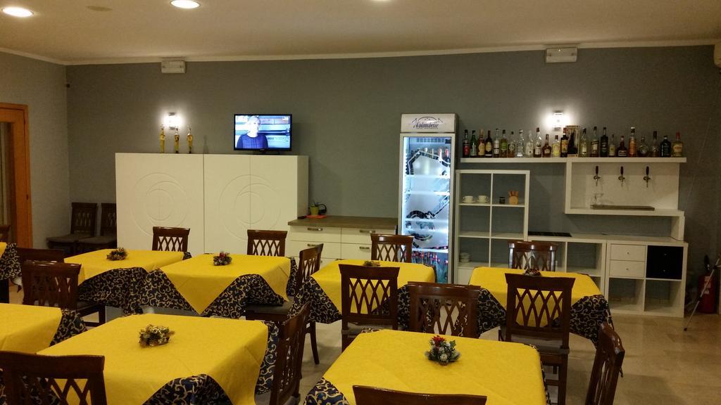 Le Colombelle Hotel Sant'Angelo  Luaran gambar