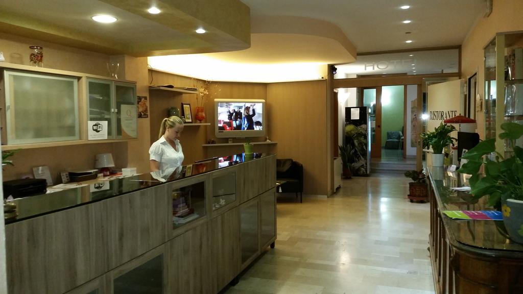 Le Colombelle Hotel Sant'Angelo  Luaran gambar