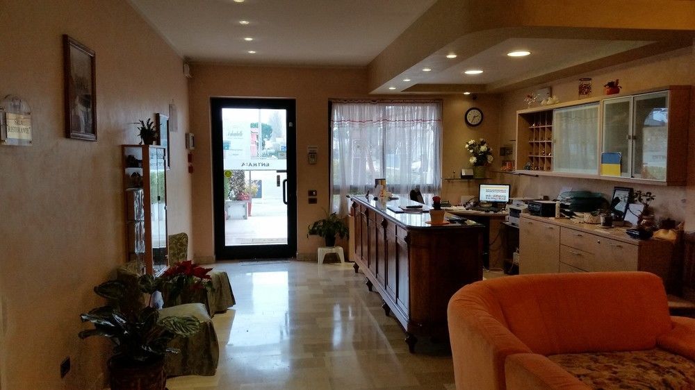 Le Colombelle Hotel Sant'Angelo  Luaran gambar