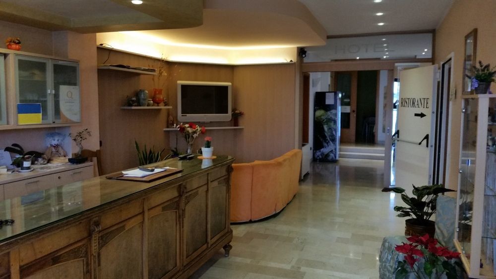 Le Colombelle Hotel Sant'Angelo  Luaran gambar